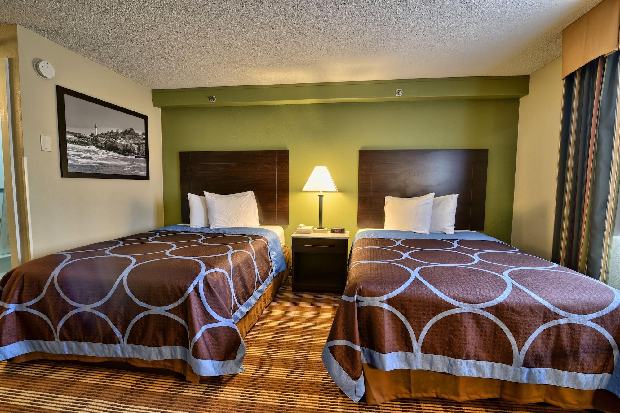 Super 8 By Wyndham Bangor Hotel Exterior photo